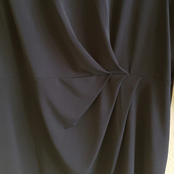 Top - Picture 2 of 4